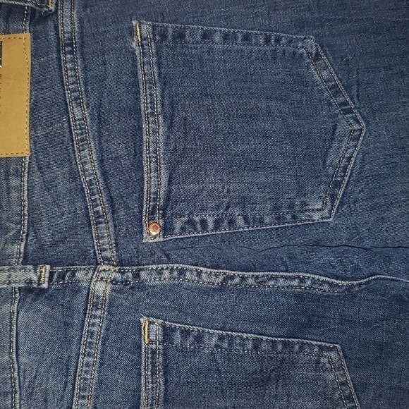H&M Premium DENIM GIRLFRIEND FIT JEANS - Picture 6 of 8